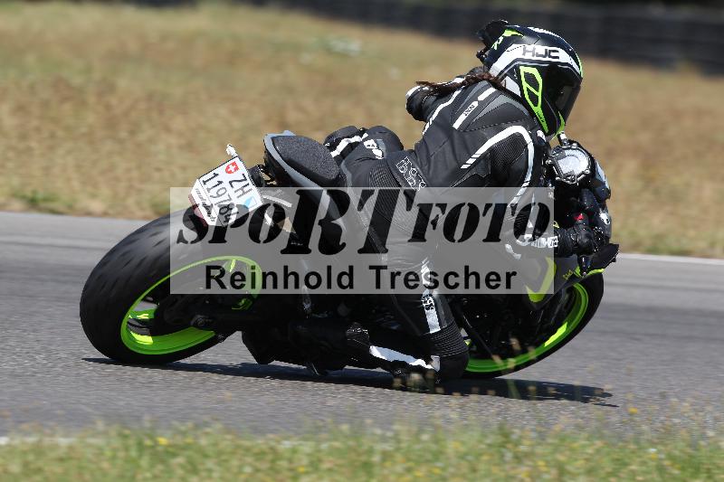 Archiv-2022/40 18.07.2022 Plüss Moto Sport ADR/Einsteiger/backside